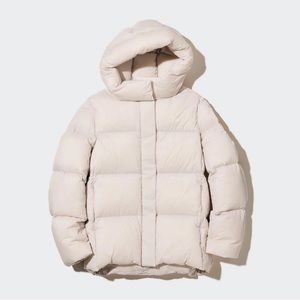 Uniqlo ultra light down puffer jacket